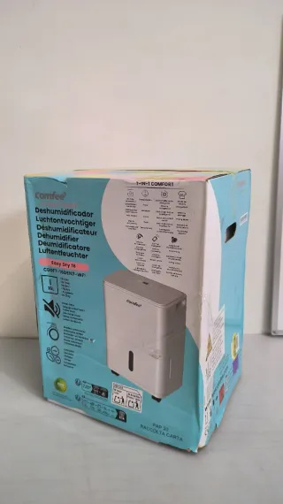//Deshumidificador Comfee 16L w32y6286