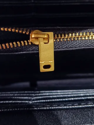 Saint Laurent Cassandre WOC nera Or. – Trattabile