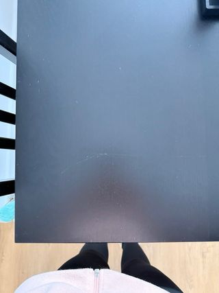 Mesa y 4 Sillas Negras