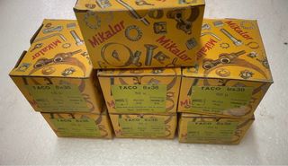 Tacos metálicos Mikalon 8x38. 37 cajas de 50 tacos