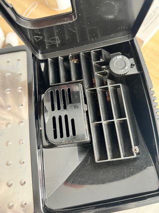 Cafetera DeLonghi Magnifica S Negra