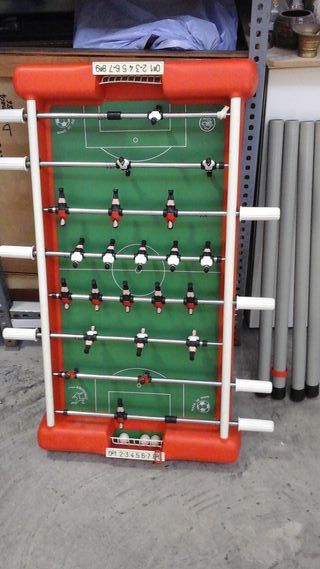 Futbolín rojo y verde