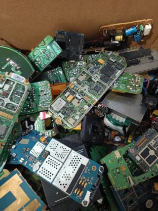 Componentes Electrónicos de Móviles.para recuperar