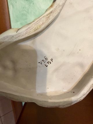 Statua cerbiatti in ceramica con vaso