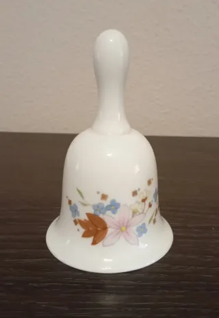 CAMPANA DE PORCELANA FINA WEDGWOOD, PATRÓN MEADOW