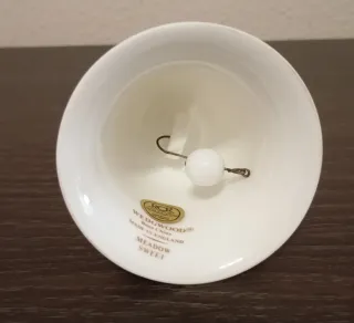 CAMPANA DE PORCELANA FINA WEDGWOOD, PATRÓN MEADOW