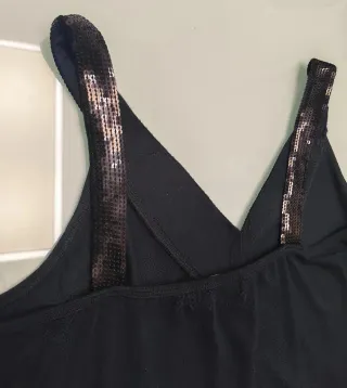 Top negro lentejuelas tirantes