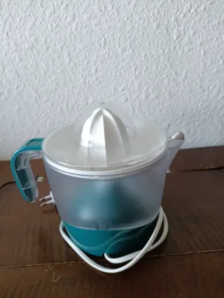 Exprimidor eléctrico