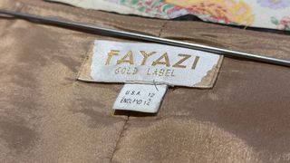 Vestido de fiesta negro con pedrería