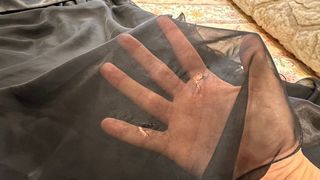 Vestido de fiesta negro con pedrería