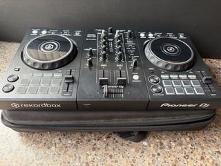 Controladora Pioneer DDJ-400 y licencia rekordbox