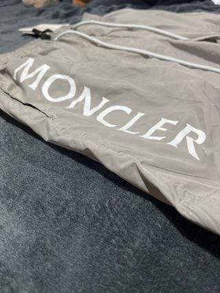 Moncler Pantalones Cortos Beige