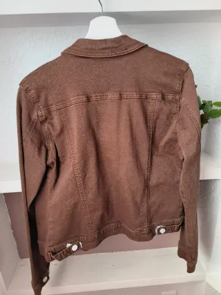 Cazadora vaquera marrón