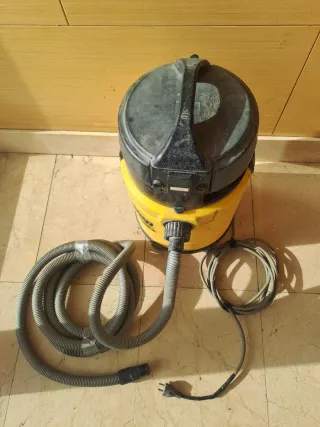 Aspirador Taller Wap 700 A