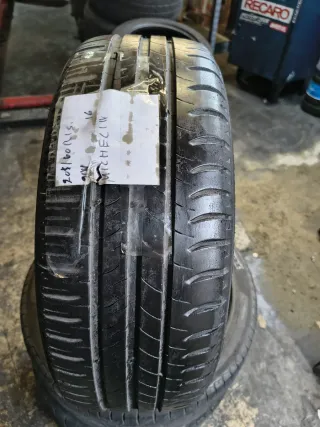 Neumático Michelin 205/60 R15