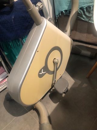 Bicicleta Estática Decathlón. Funciona perfecto.