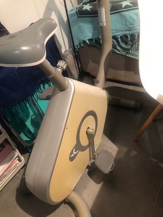 Bicicleta Estática Decathlón. Funciona perfecto.