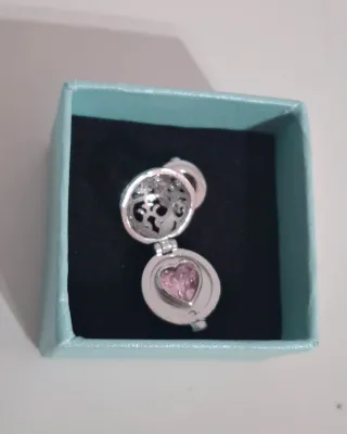 Charm Bola Filigrana Verde y Plata