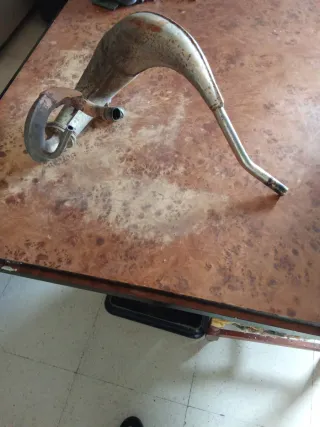 Tubo de escape moto