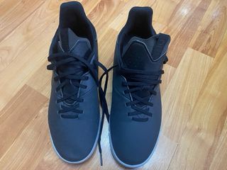 Zapatillas Kipsta Negras y Verdes