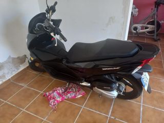 Honda PCX 125cc solo 13mil km