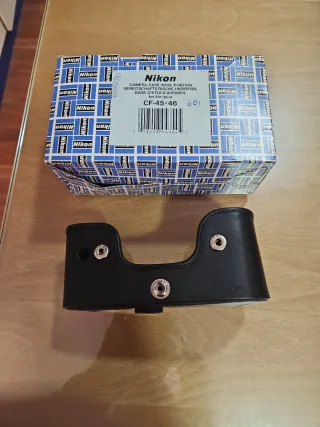 Estuche Nikon CF-45-46 Negro
