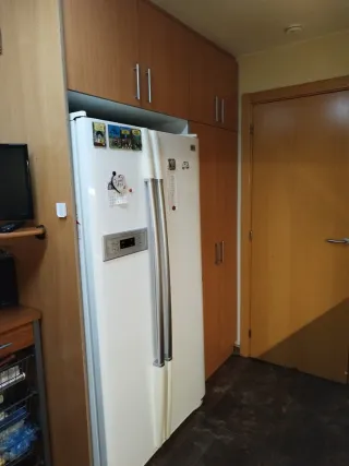 Cocina completa:campana, fregadero, horno, fogones