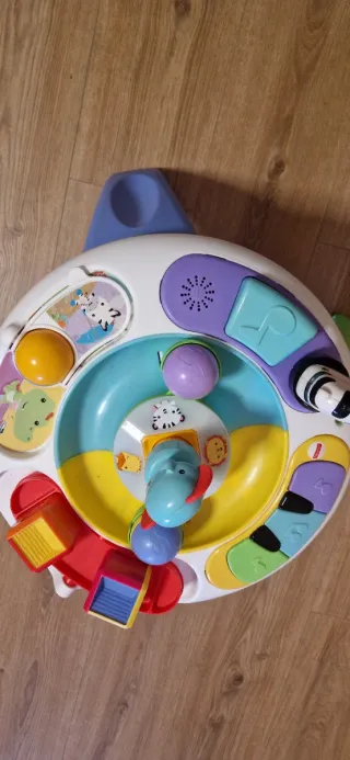 Mesa de Actividades Infantil en Perfecto Estado