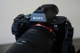 Fotocamera Sony A7 II + obiettivo FE 50mm f/1.8