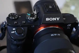 Fotocamera Sony A7 II + obiettivo FE 50mm f/1.8