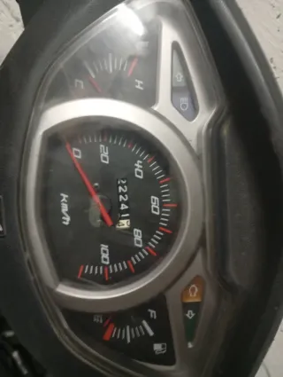 Cuenta kilómetros Honda Lead 110 (2012)
