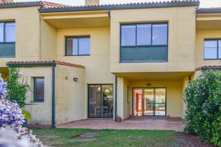 Casa adosada en alquiler en Cambre