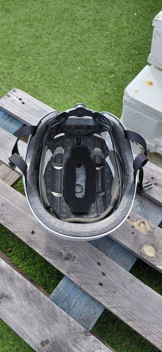 Casco patinaje, roller, skateboard, patinete, bici