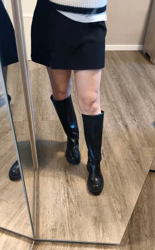 Stivali alti neri Mango