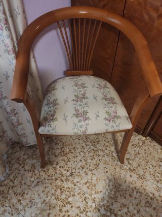 Habitación de matrimonio, con todos los muebles.