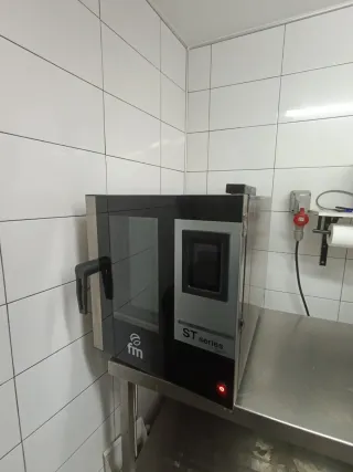 Local comercial en Hernán Cortés