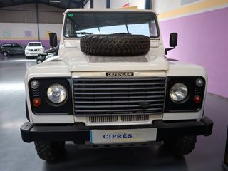 Land-Rover Defender 130 2.5 TD5 122cv