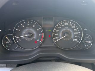 Subaru Legacy 2.0R PREMIUM SDN