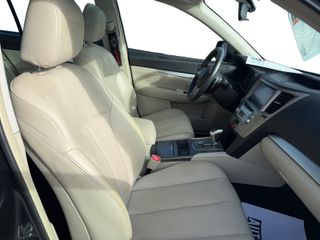 Subaru Legacy 2.0R PREMIUM SDN