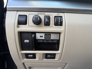 Subaru Legacy 2.0R PREMIUM SDN