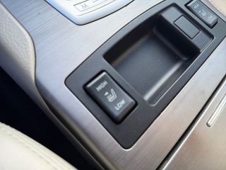 Subaru Legacy 2.0R PREMIUM SDN