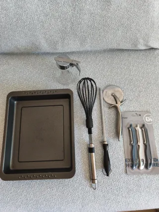 Set Utensilios Cocina: Pelador, Batidor,etc..