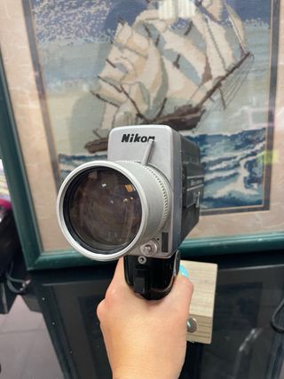 Cámara Cine Nikon Super Zoom 8X Vintage