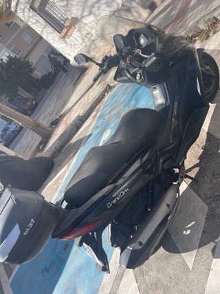 Maxiscooter Kymco Grand Dink 300