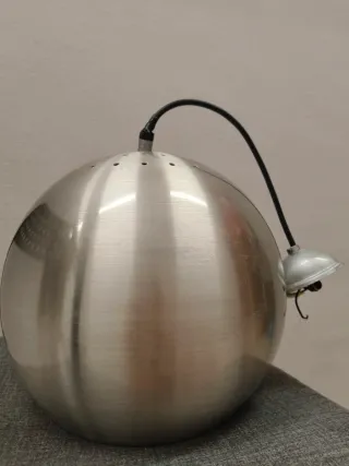 Lampadario Mid-Century Modern argentato sferico