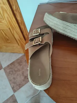 Nuevas Sandalias Lefties Beige Talla 38