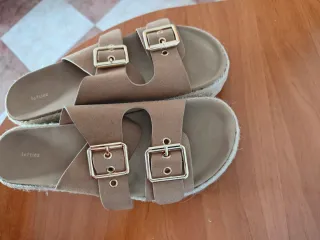 Nuevas Sandalias Lefties Beige Talla 38