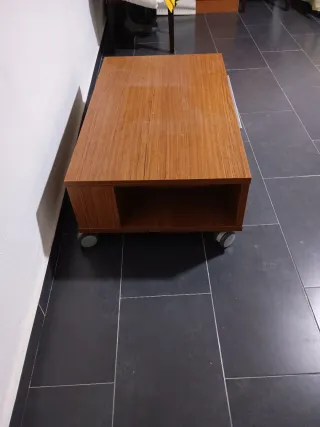 Mesa de centro de salón madera