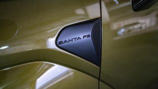 Hyundai Santa Fe PHEV 1.6T 253CV 4X4 AT Calligraphy Ll.Di