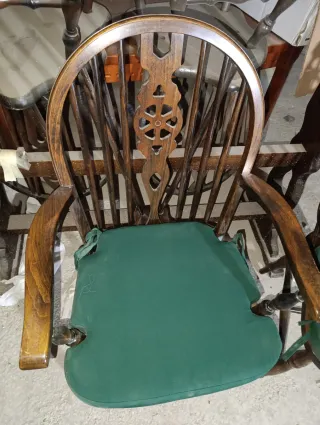 2 Poltrone Windsor in legno inglese